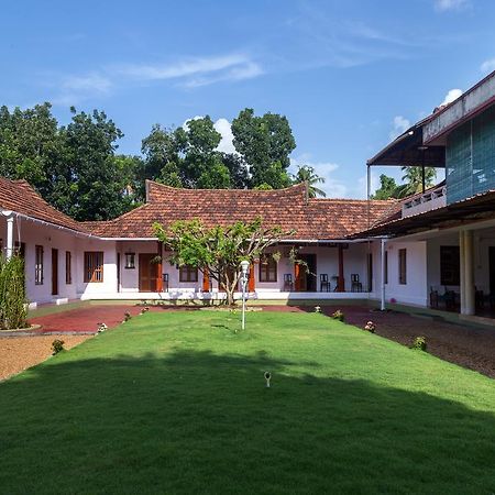 Akkara Homestay & Ayurveda Kottayam Buitenkant foto