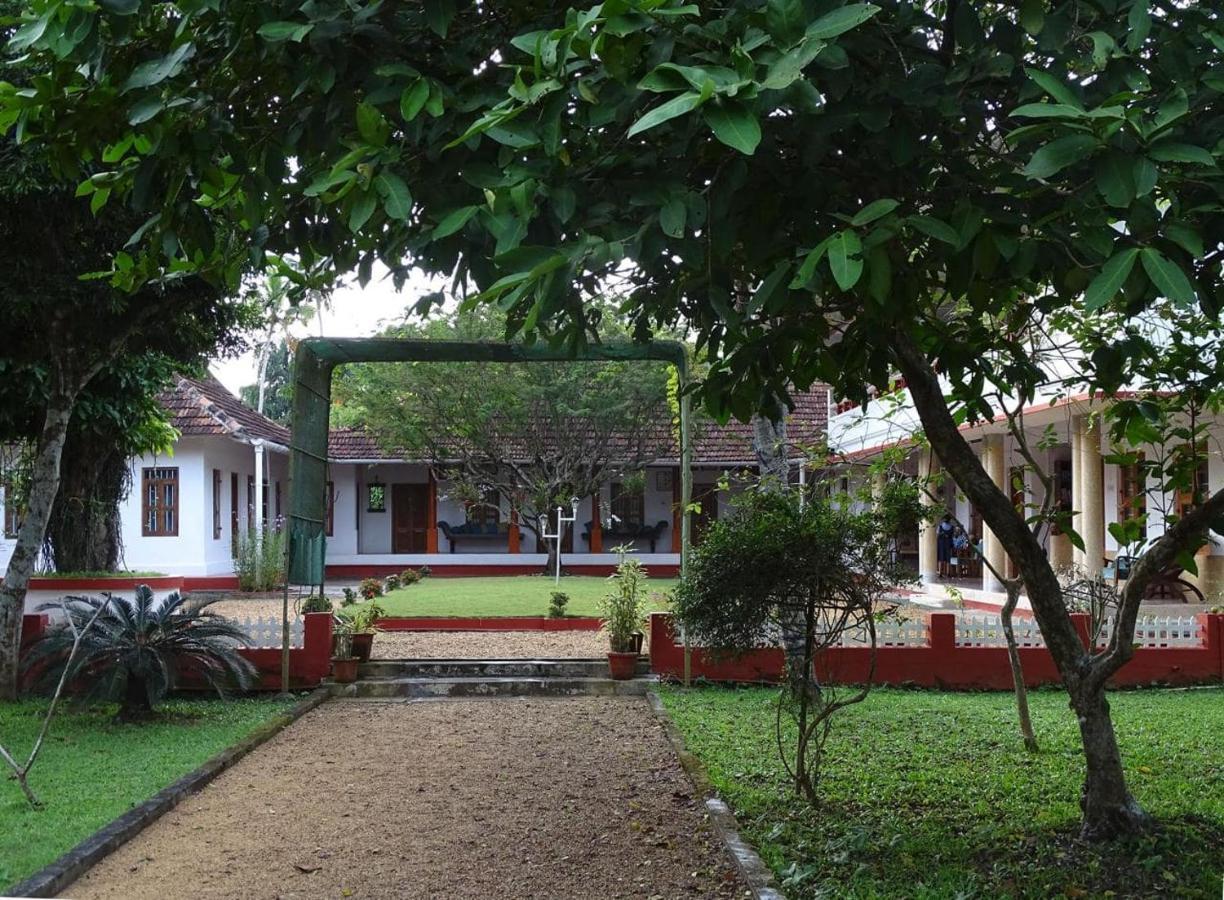 Akkara Homestay & Ayurveda Kottayam Buitenkant foto