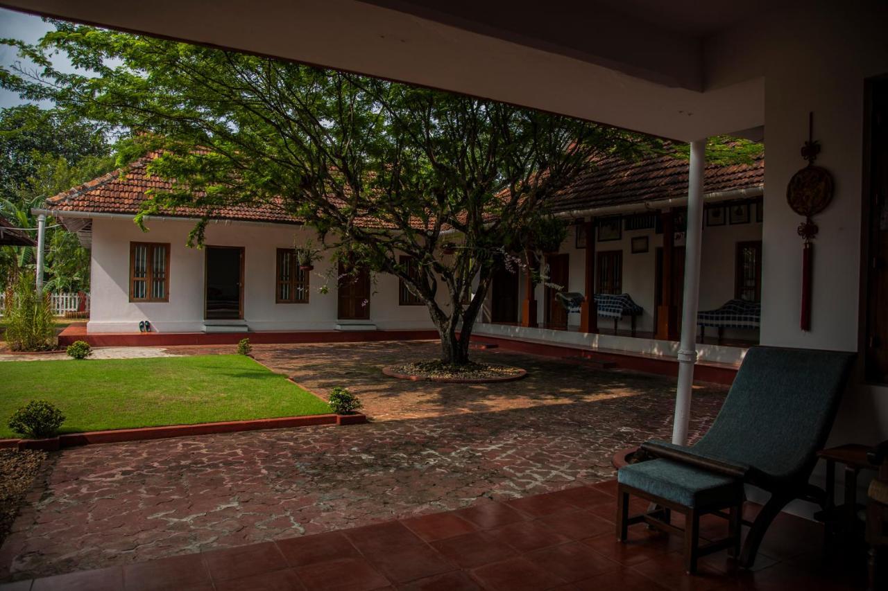 Akkara Homestay & Ayurveda Kottayam Buitenkant foto