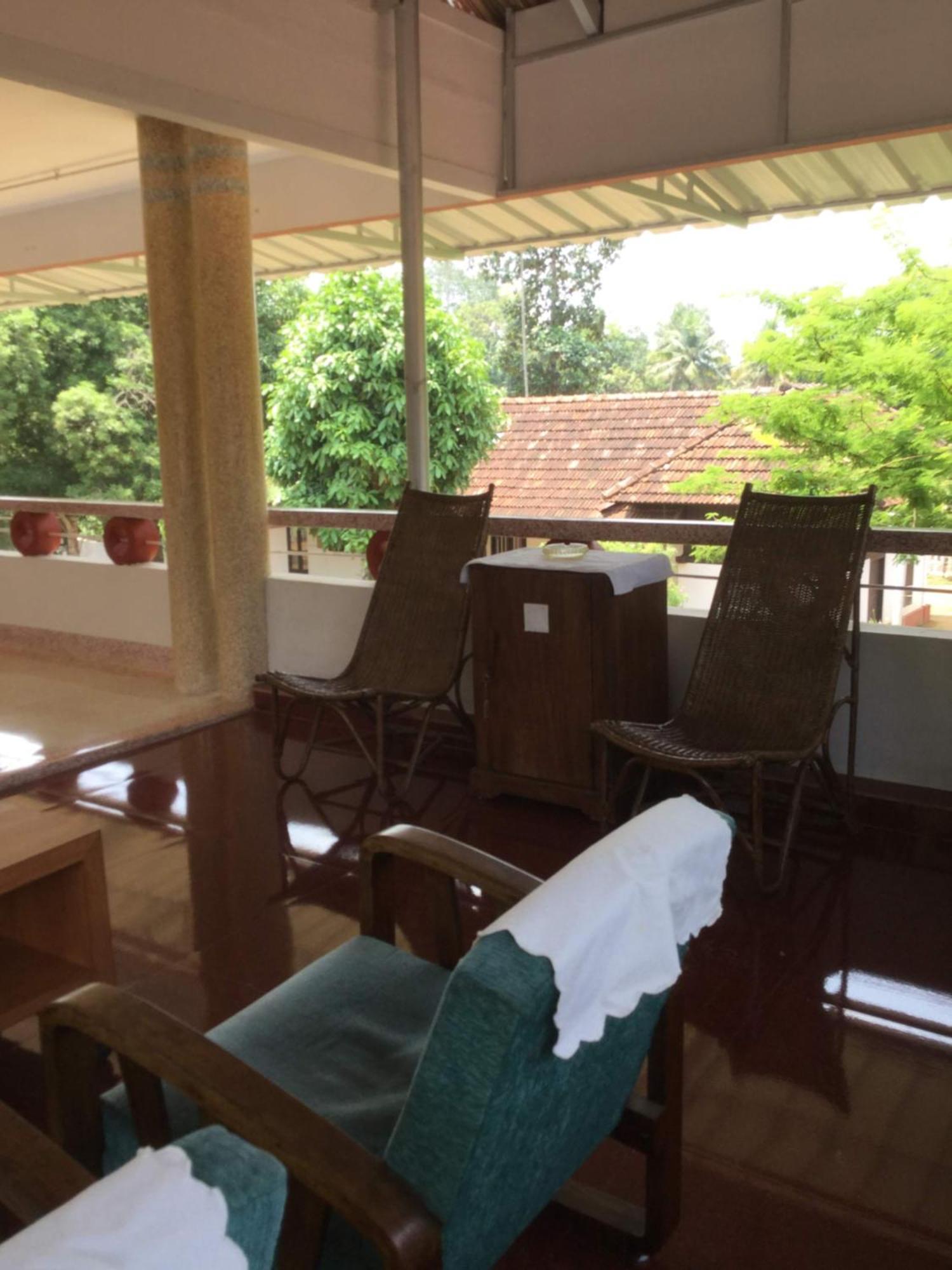 Akkara Homestay & Ayurveda Kottayam Buitenkant foto